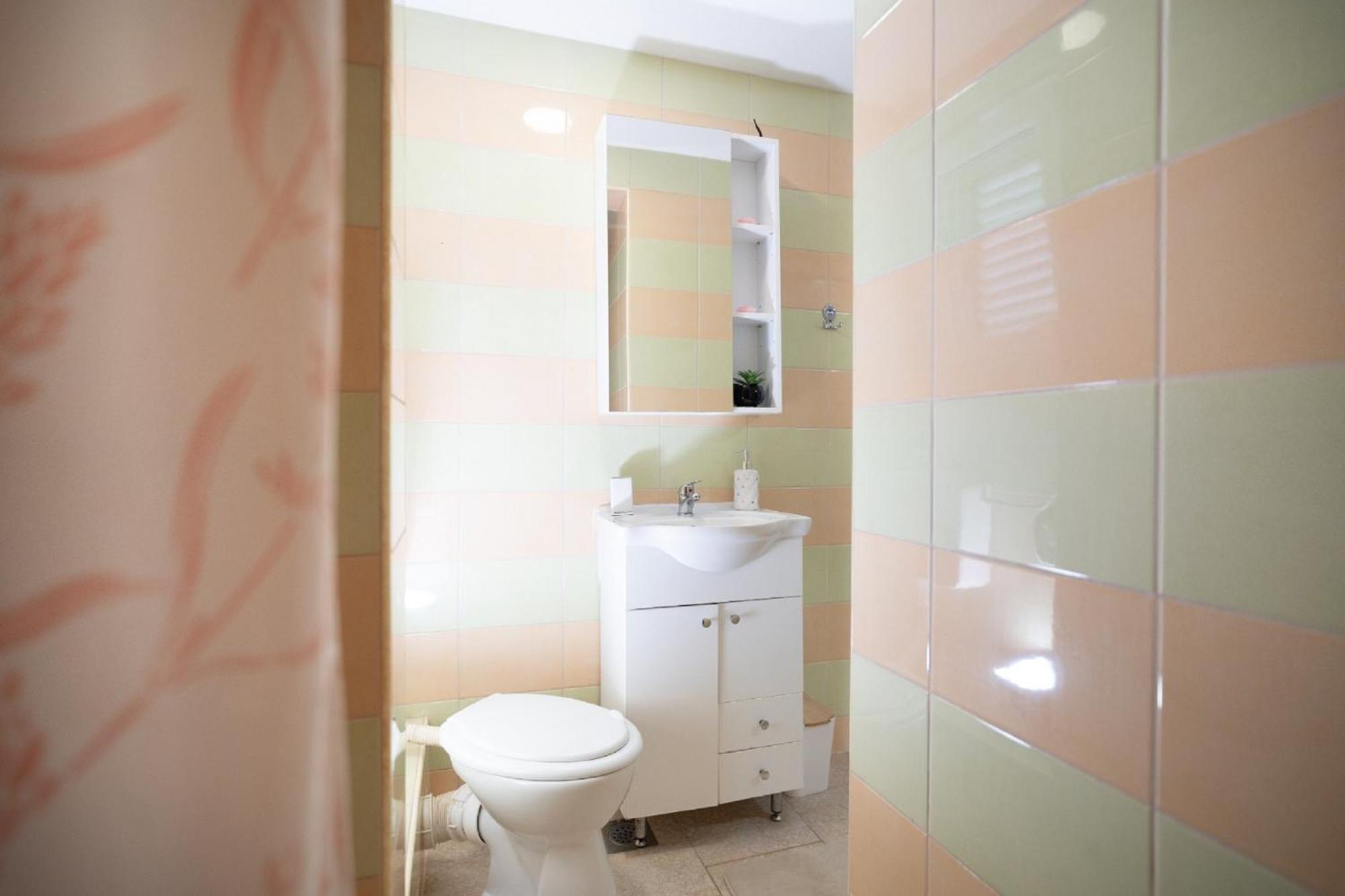 Apartments Milic Ґорні Карин Екстер'єр фото